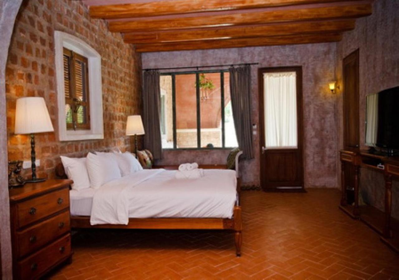 La Toscana Suan Phueng Εξωτερικό φωτογραφία