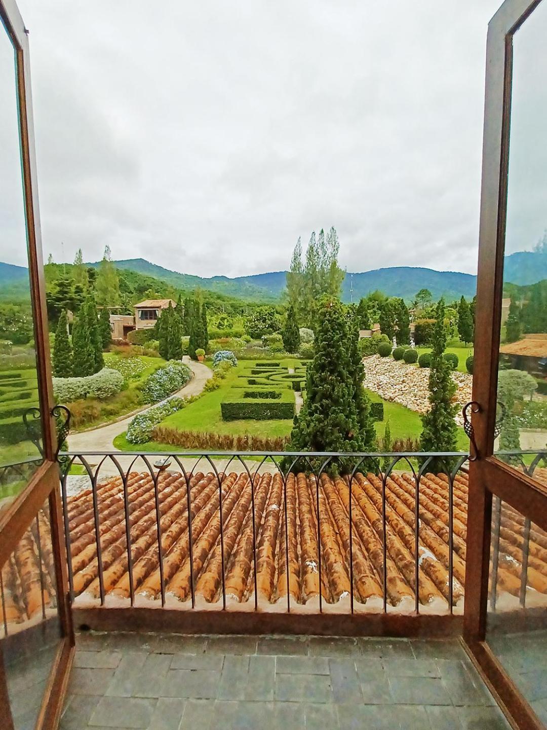 La Toscana Suan Phueng Εξωτερικό φωτογραφία