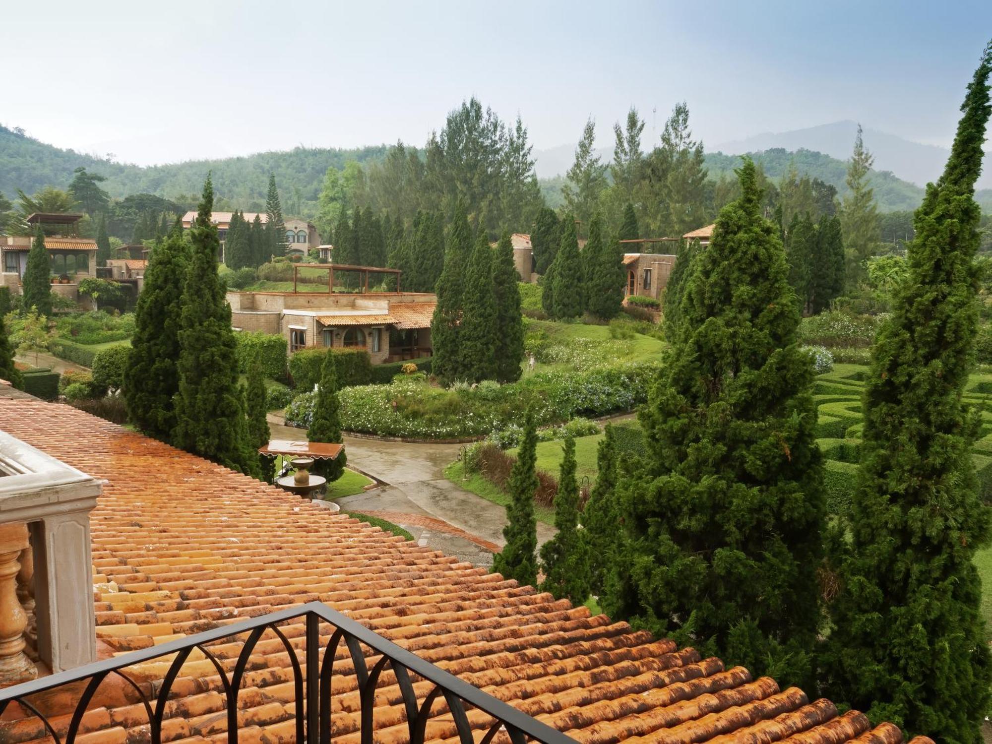La Toscana Suan Phueng Εξωτερικό φωτογραφία