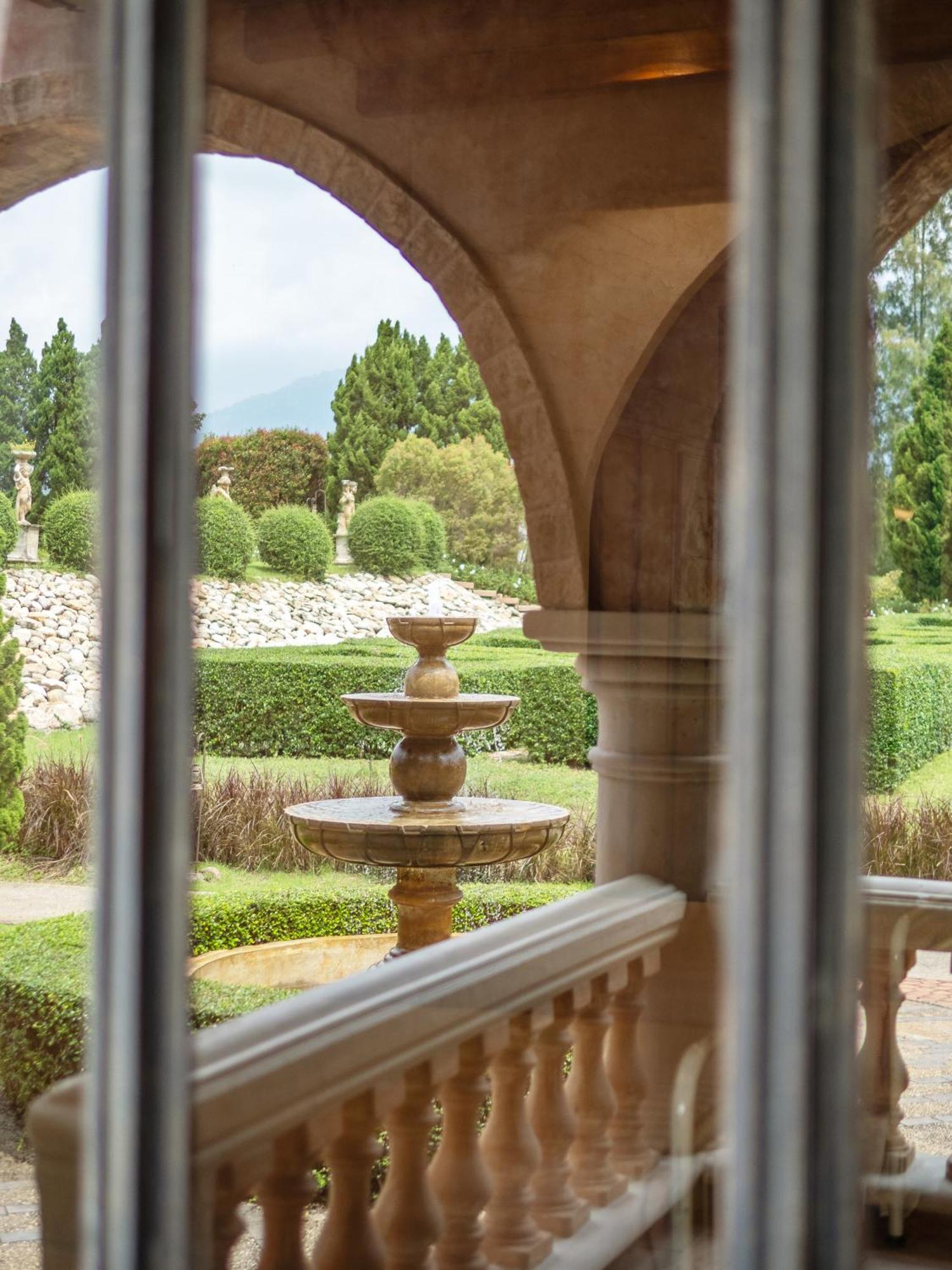 La Toscana Suan Phueng Εξωτερικό φωτογραφία