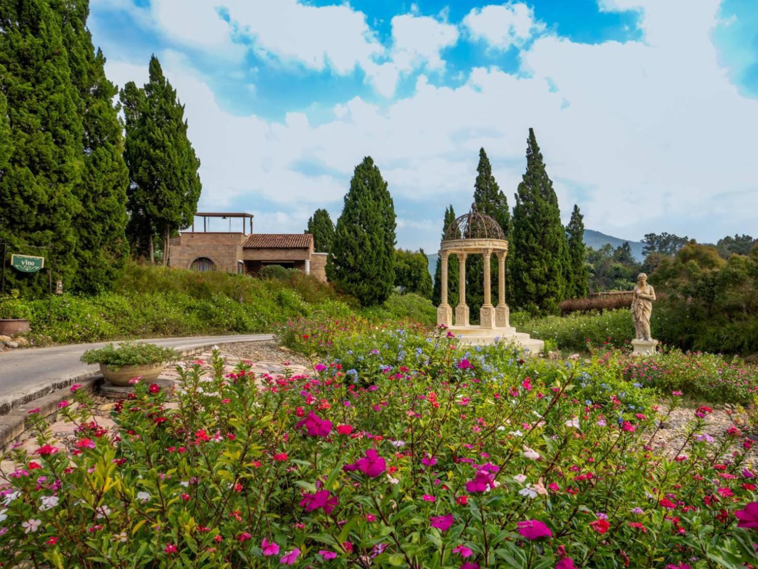 La Toscana Suan Phueng Εξωτερικό φωτογραφία